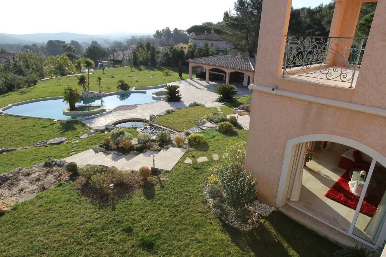 Suites de Prestige JACUZZI SAUNA HAMMAM PISCINE Mougins Cannes Grasse Exterior foto